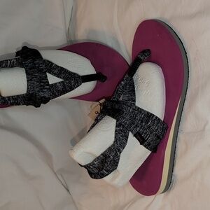 Chooka Sandals 8 Pink Flip Flops Yoga Mat Soft Fabric Sling Slip On Shoes New